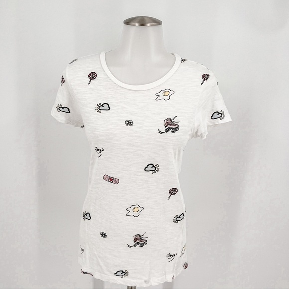 Forever21 Roller Skates and Eggs T-shirt - Picture 1 of 4